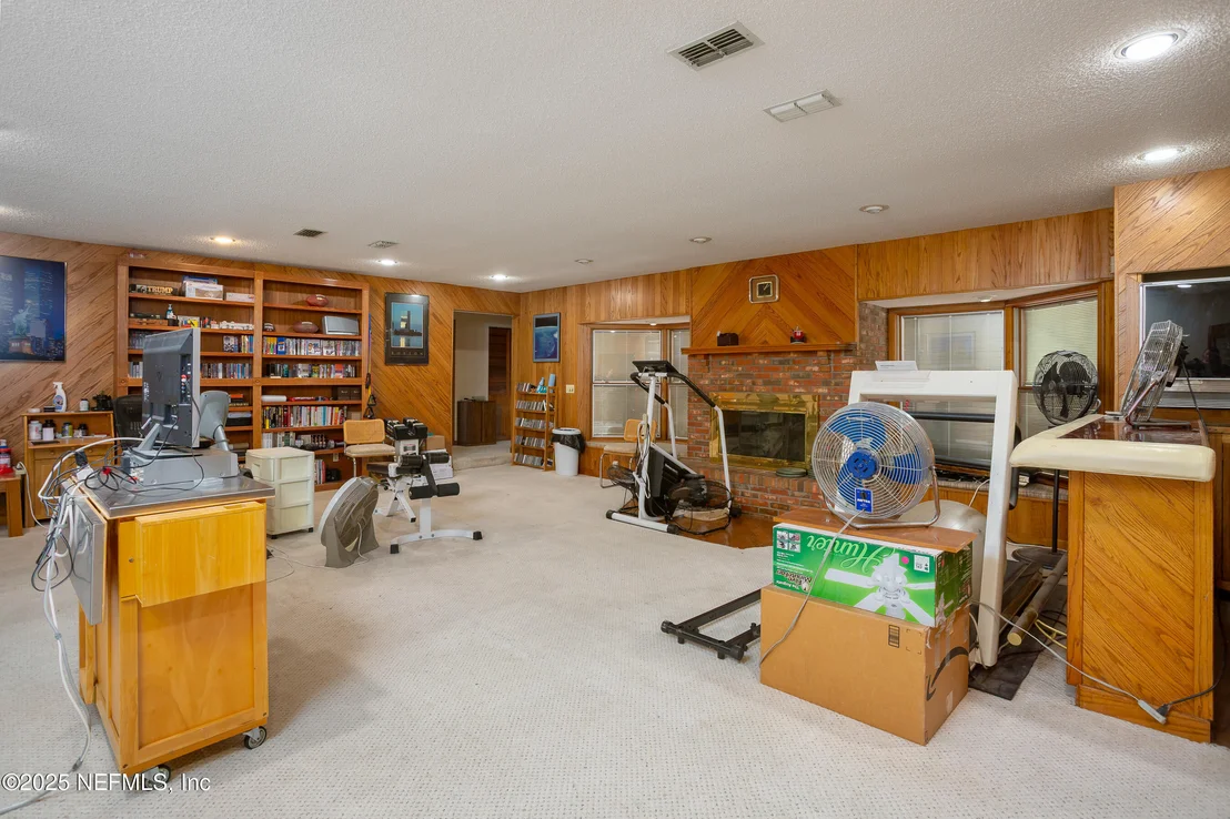 Photo of 188 ESTATES Drive