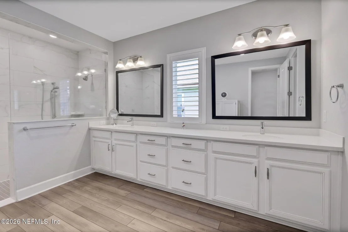 Photo of 146 CLARENDON Road