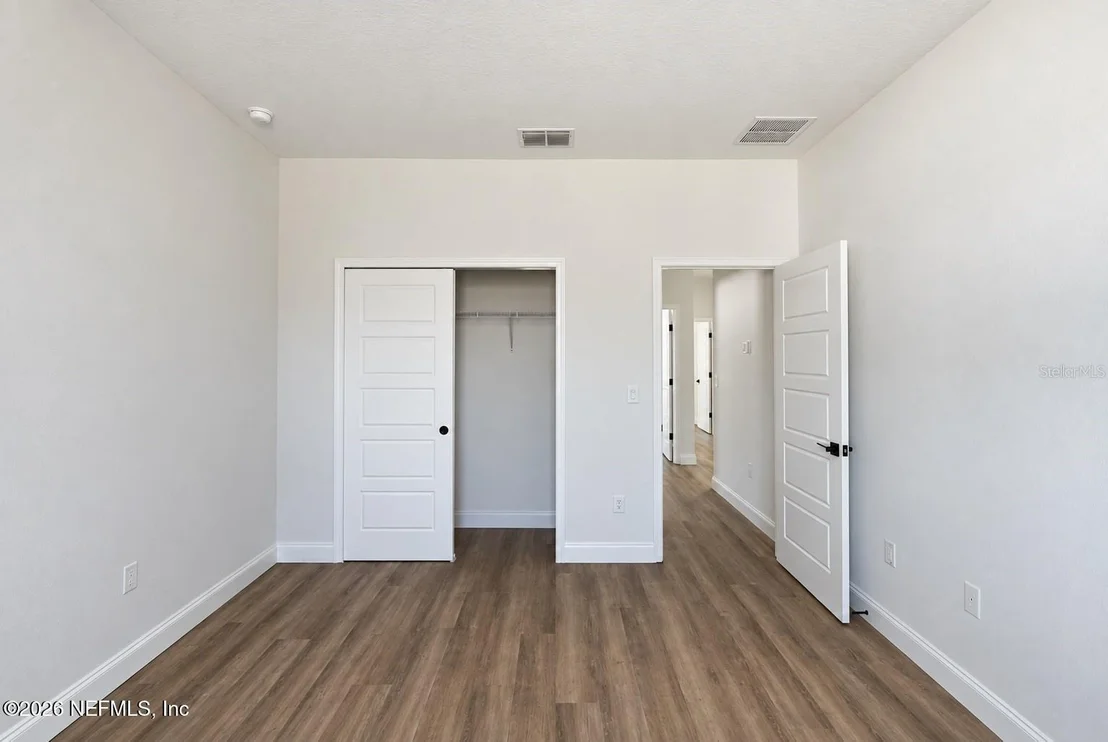 Photo of 6 BRONSON Lane