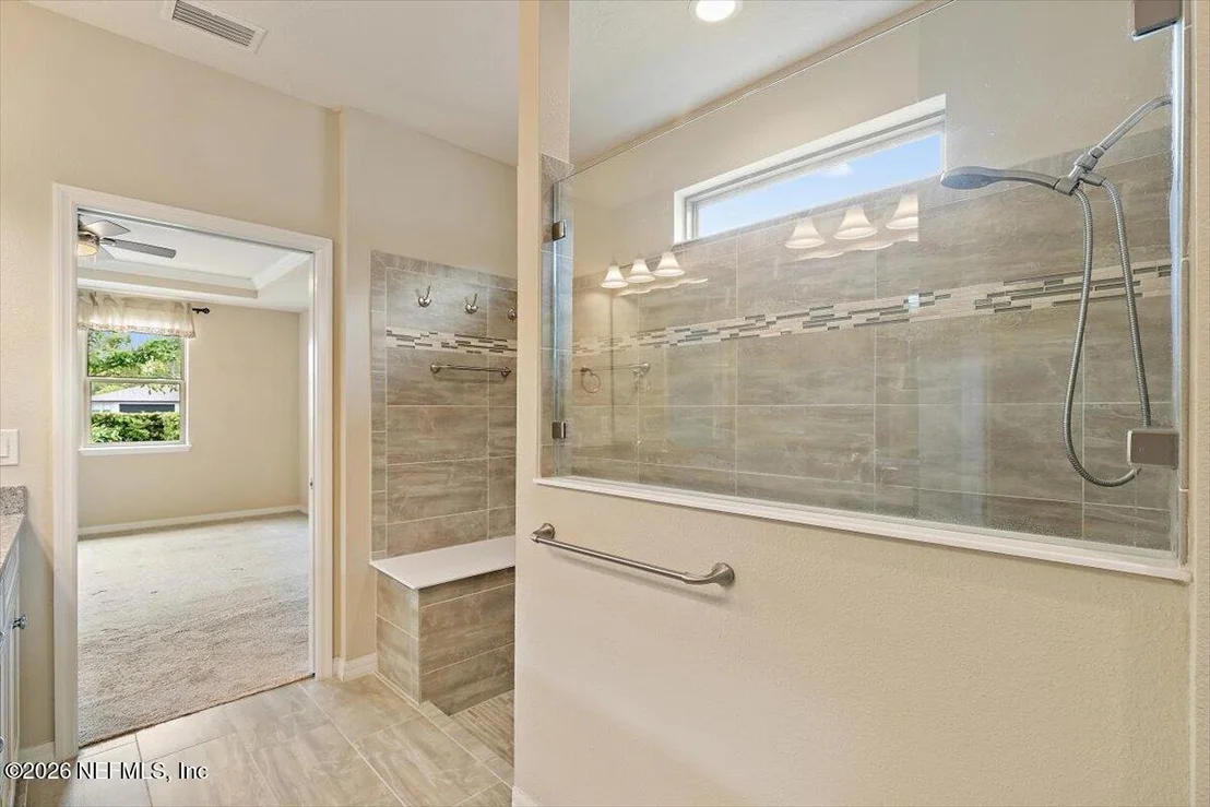Photo of 213 WOOD POND Loop