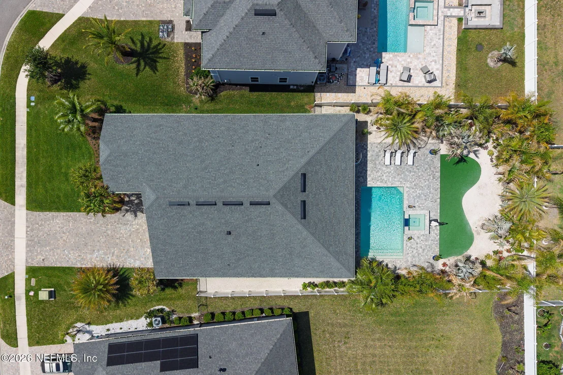 Photo of 118 THORNTON Court