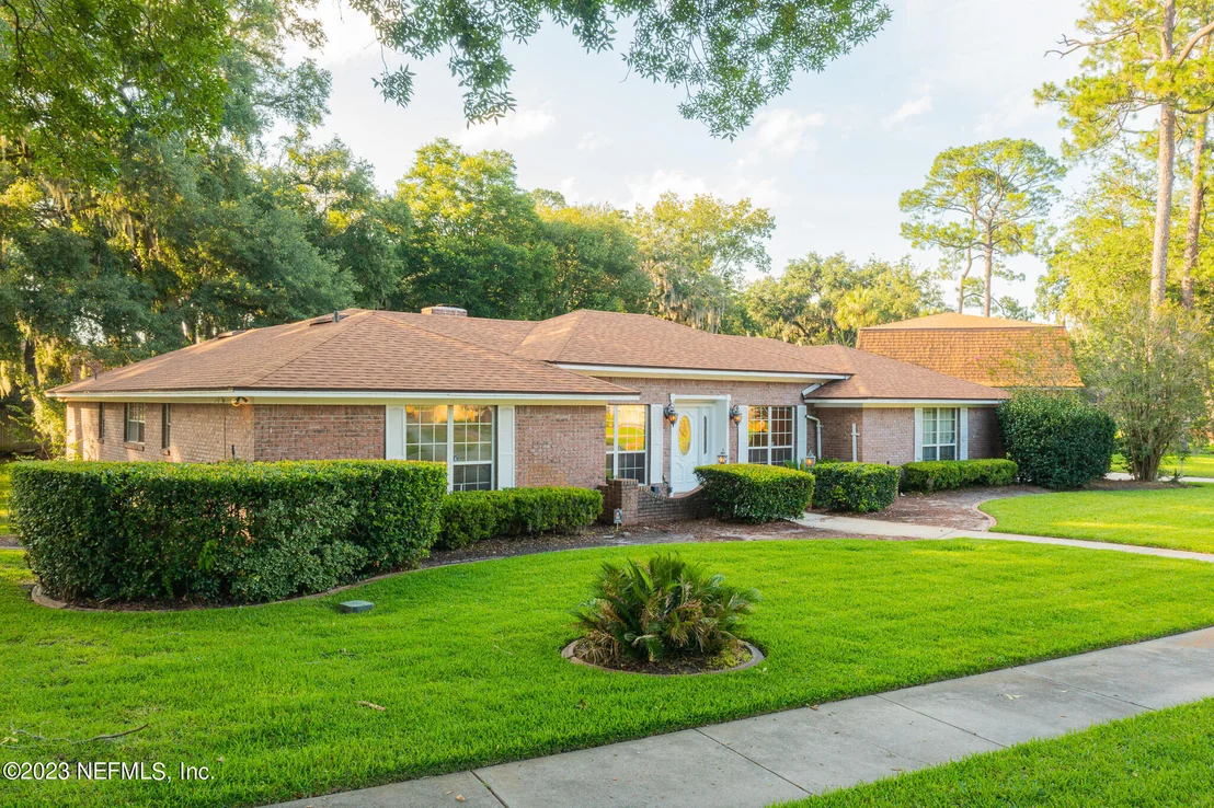 Photo of 4442 RIVER TRAIL Road