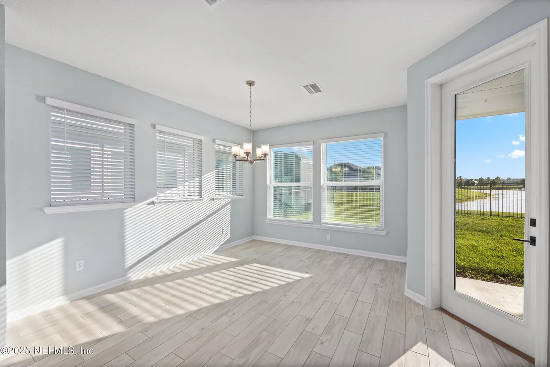 Photo of 812 WINDLEY Drive