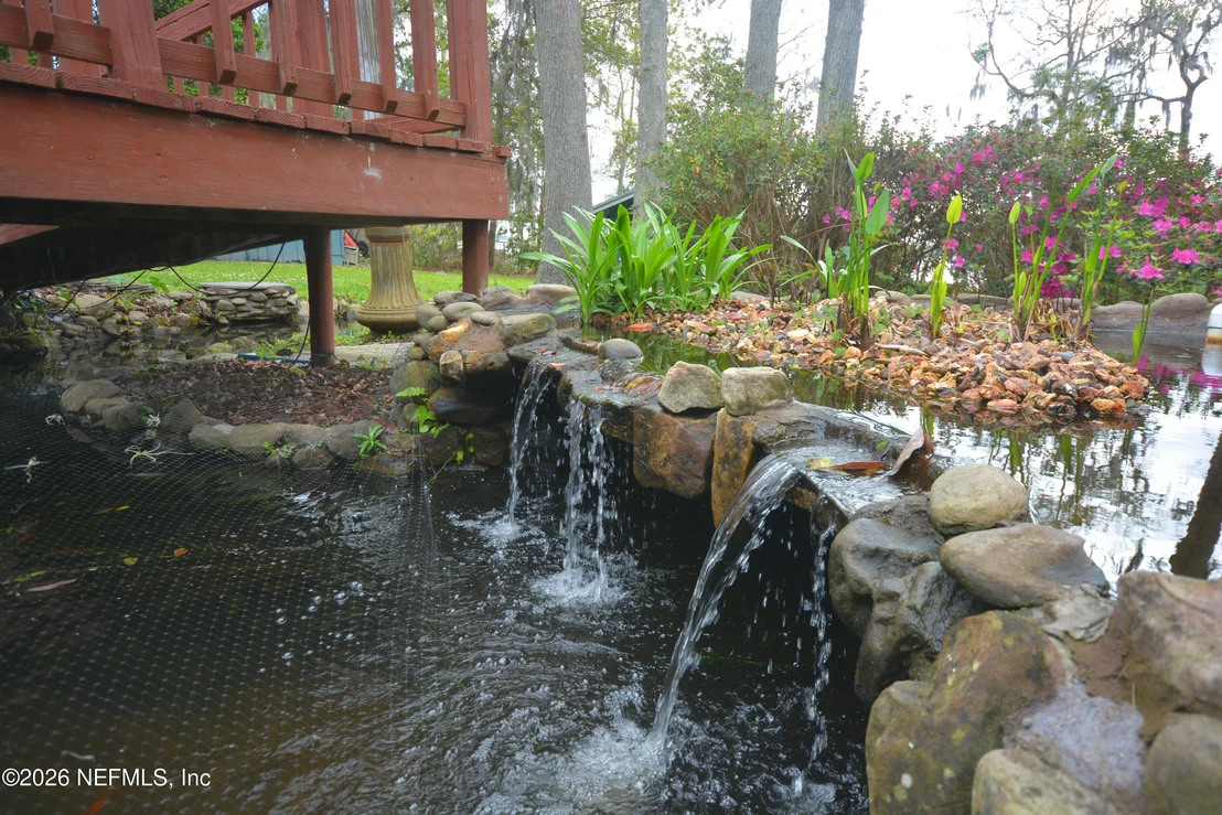 Photo of 176 LAKE Drive