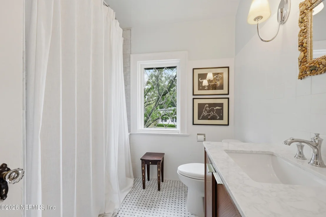 Photo of 3557 PINE Street