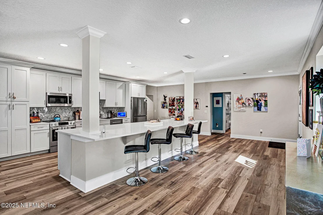 Photo of 13224 MANDARIN Road