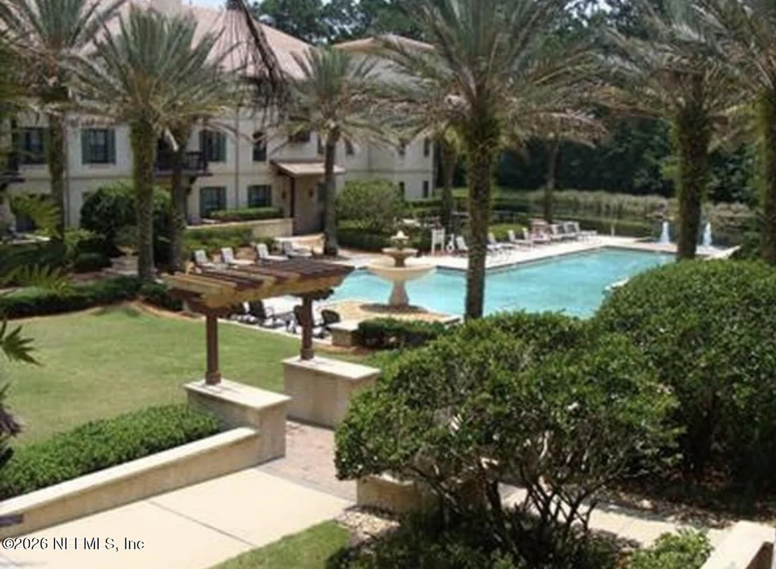 Photo of Unit 220 at 955 REGISTRY Boulevard