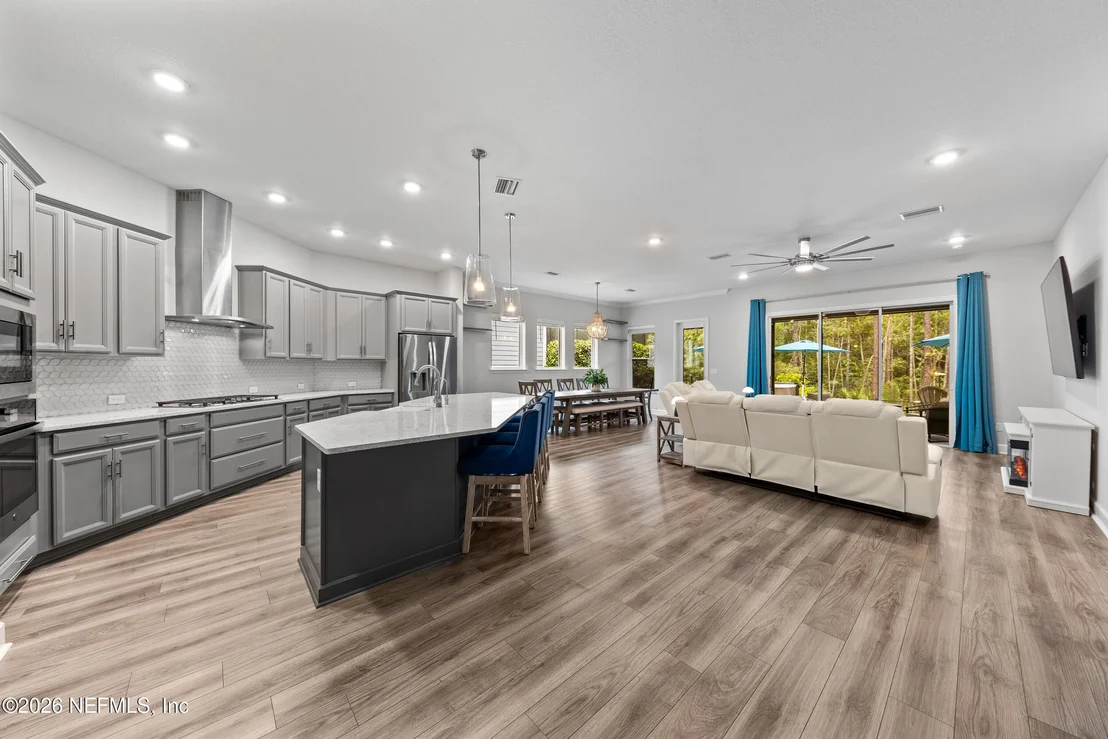 Photo of 152 CONSTITUTION Drive