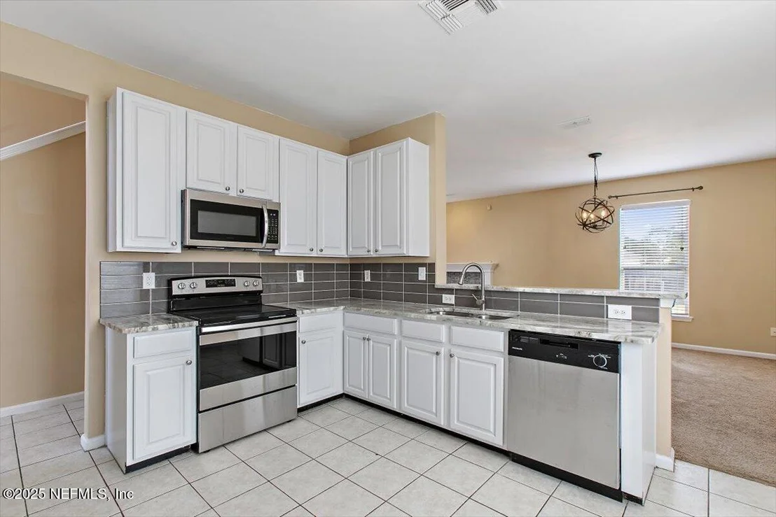 Photo of 360 SUMMIT Drive