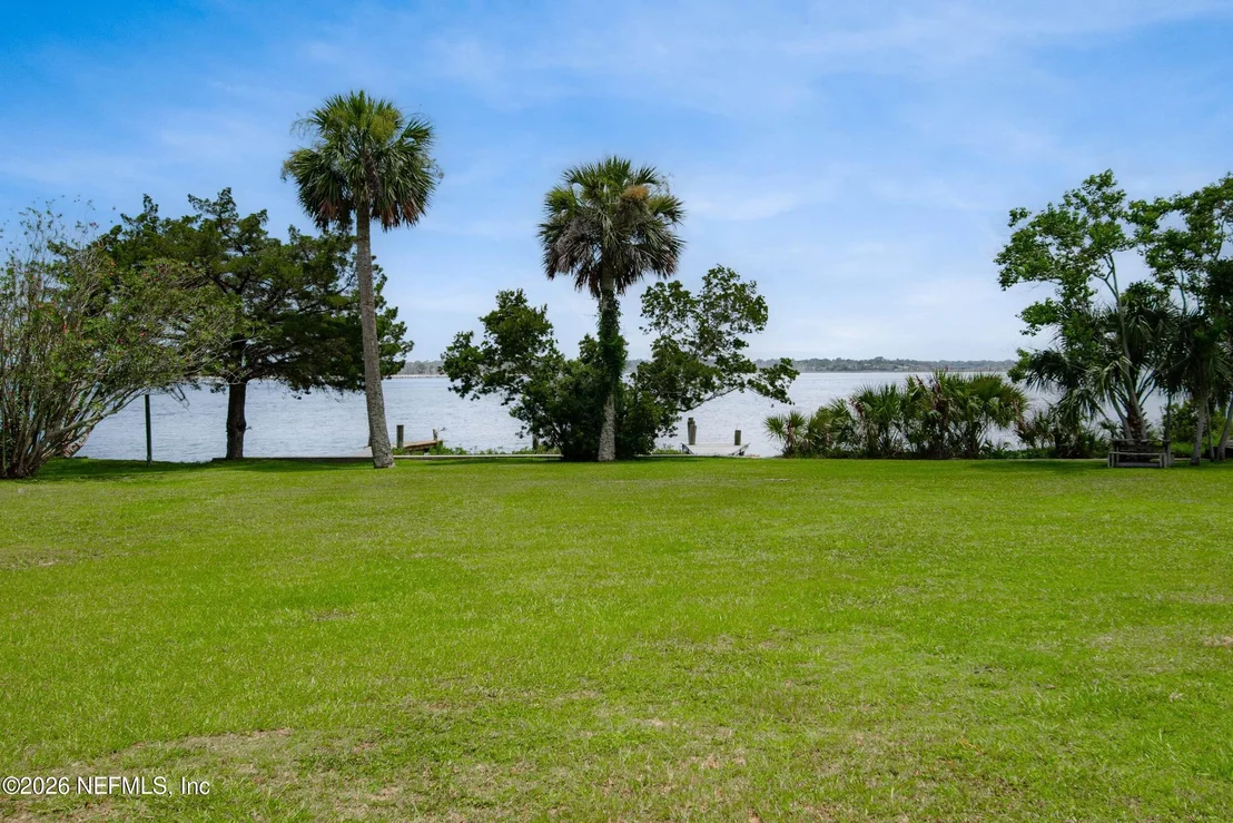 Photo of 8912 HECKSCHER Drive