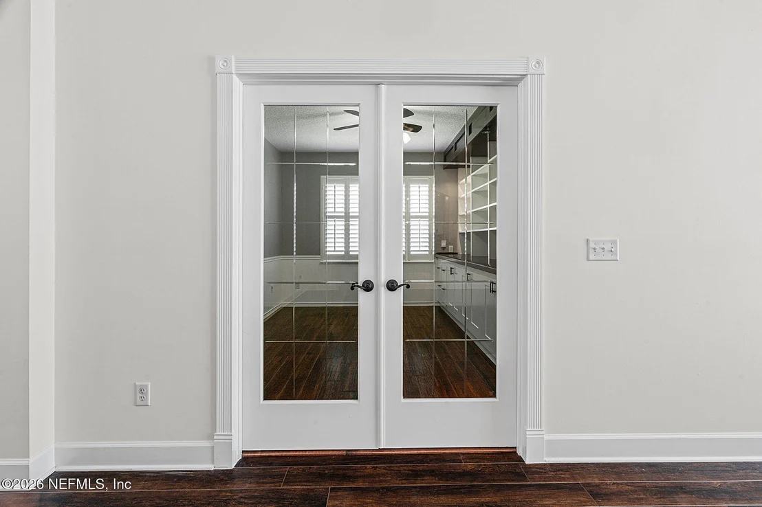 Photo of 2325 LINKS Drive