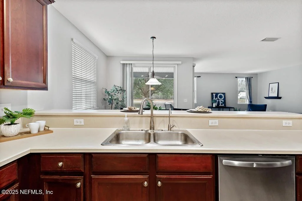 Photo of 1865 CROSS POINTE Way