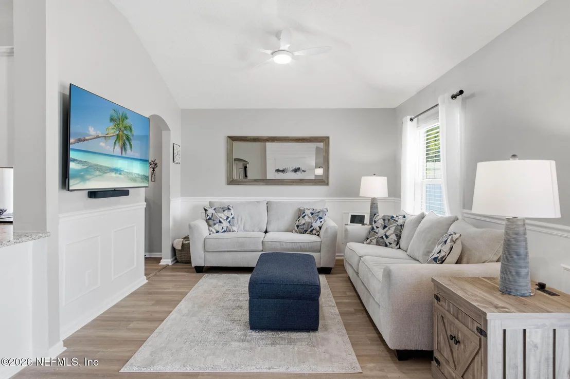 Photo of 920 OAK ARBOR Circle
