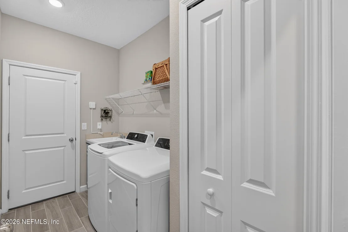 Photo of 9639 LOVAGE Lane