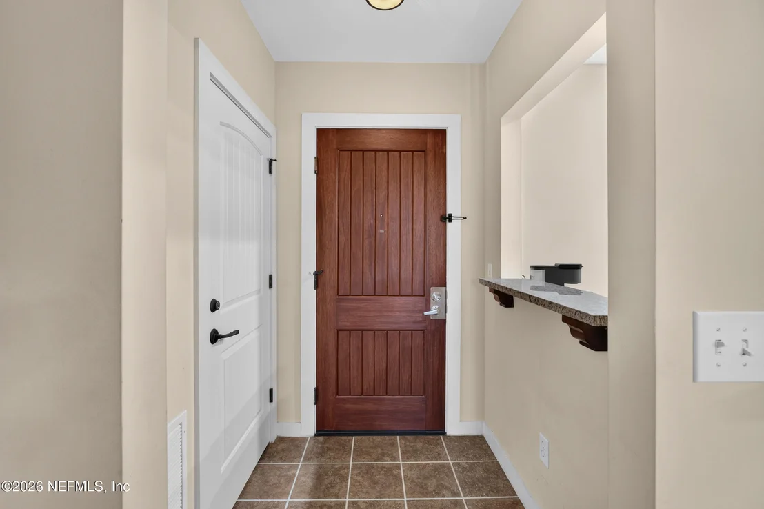 Photo of Unit 323 at 955 REGISTRY Boulevard