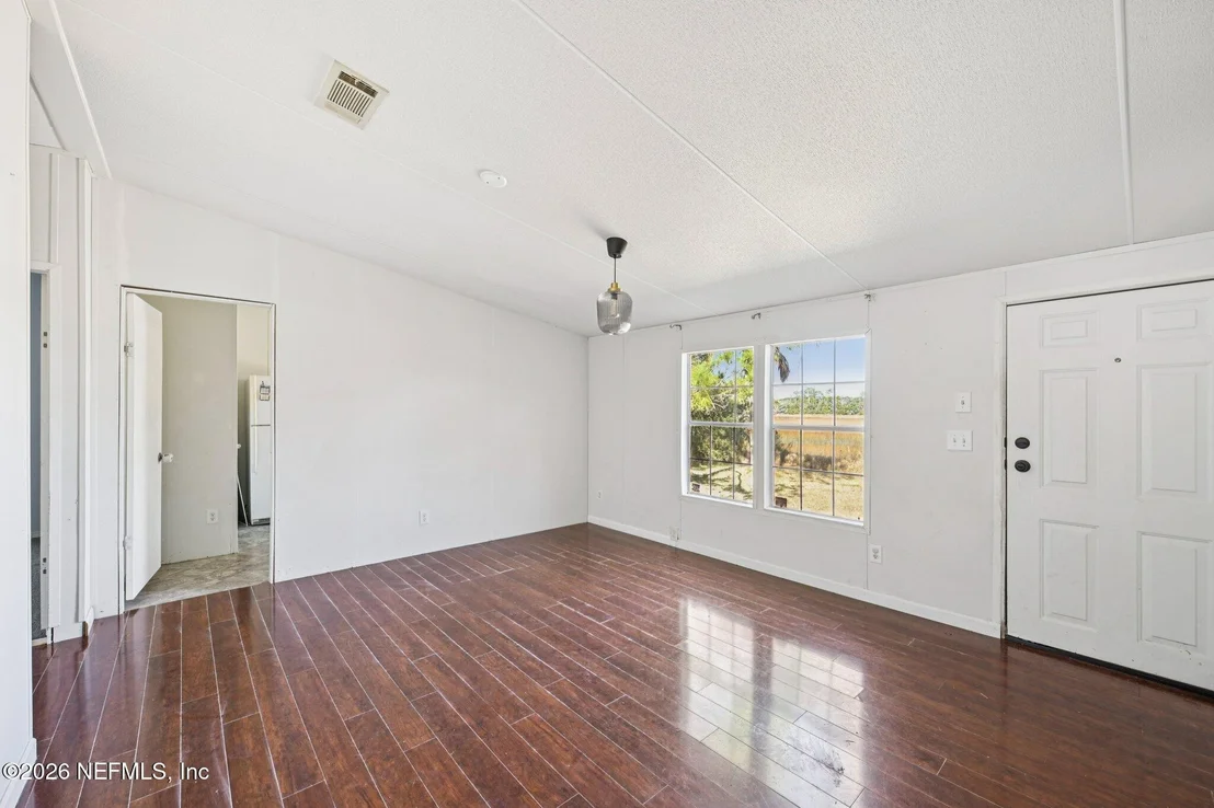 Photo of 500 COOPERS COVE Road