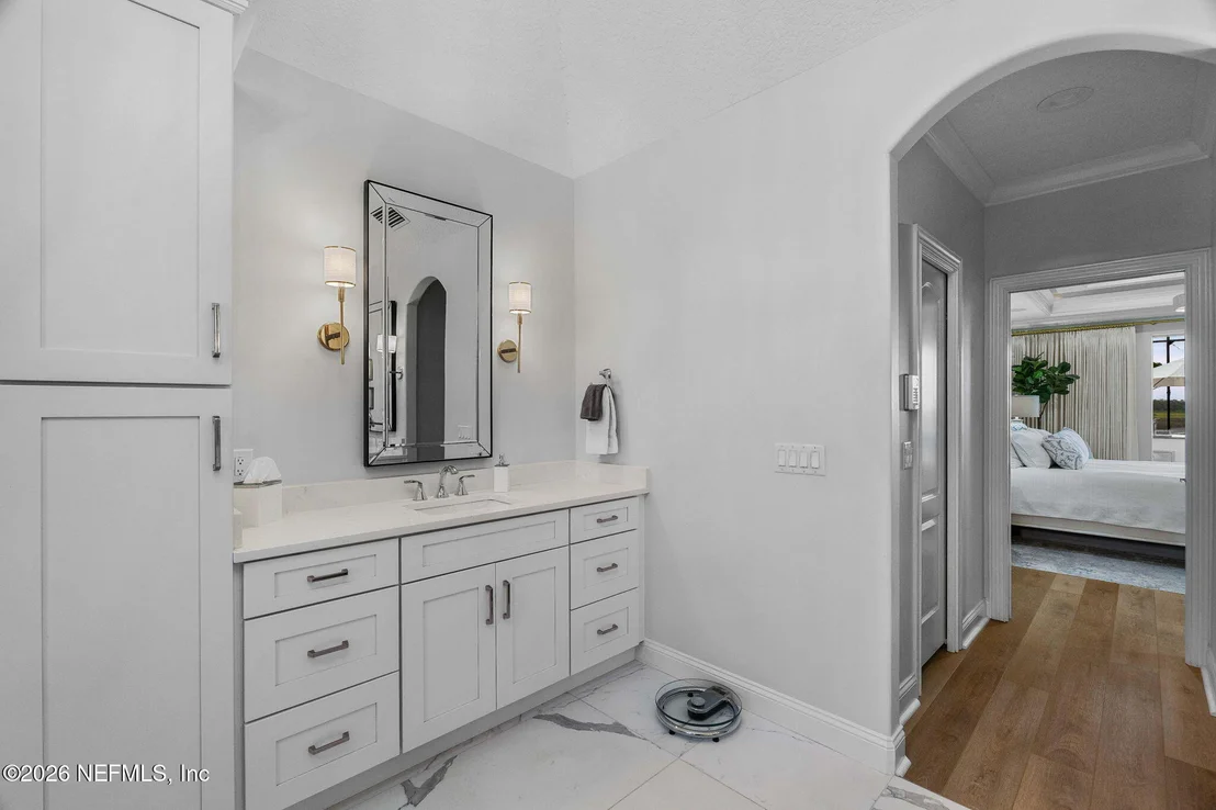 Photo of 401 FIDDLERS POINT Drive