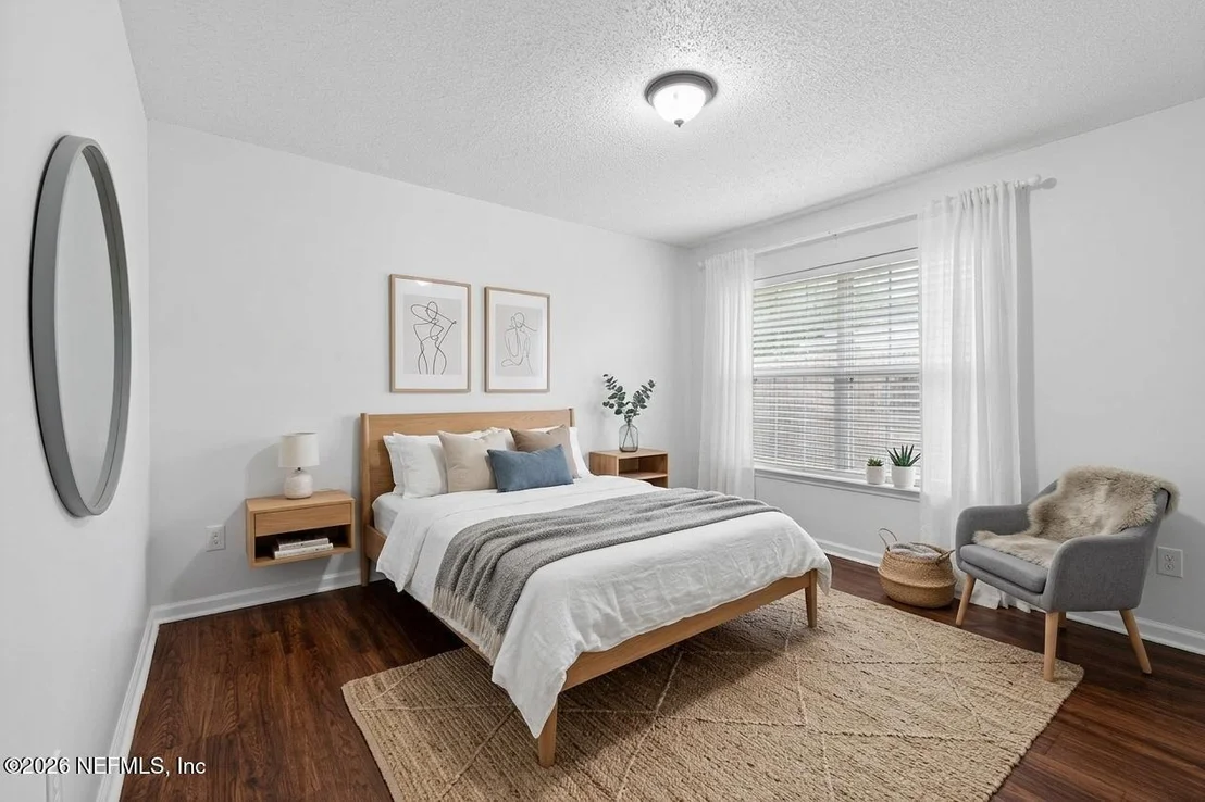 Photo of 800 S EDENBRIDGE Way