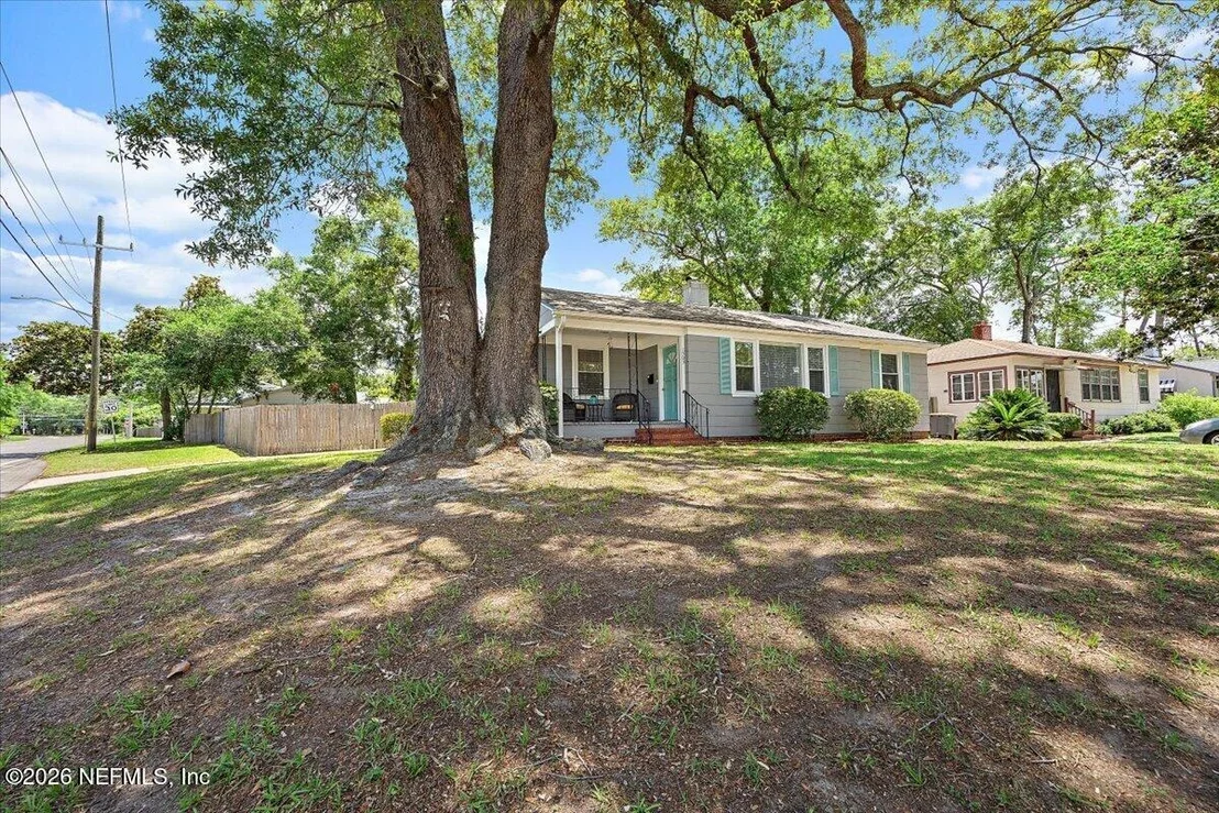 Photo of 1503 PERSHING Road