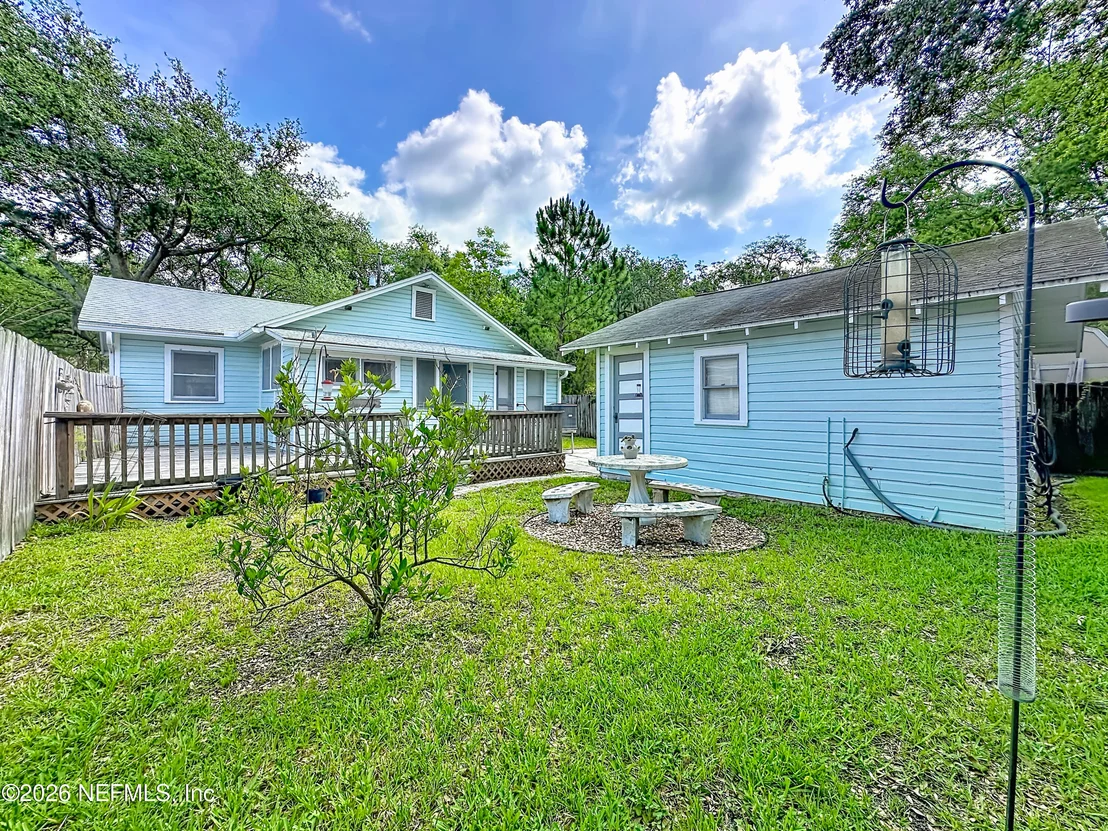Photo of 17 BALLARD Avenue