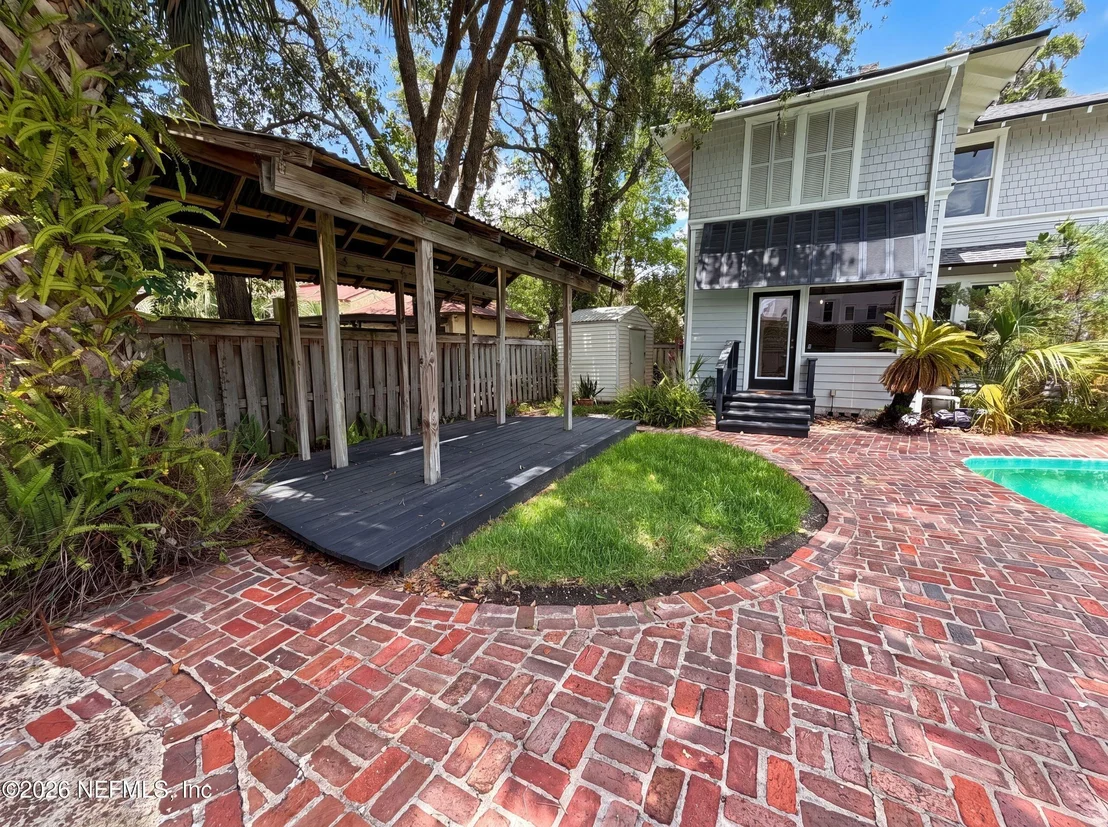 Photo of 1620 CHERRY Street