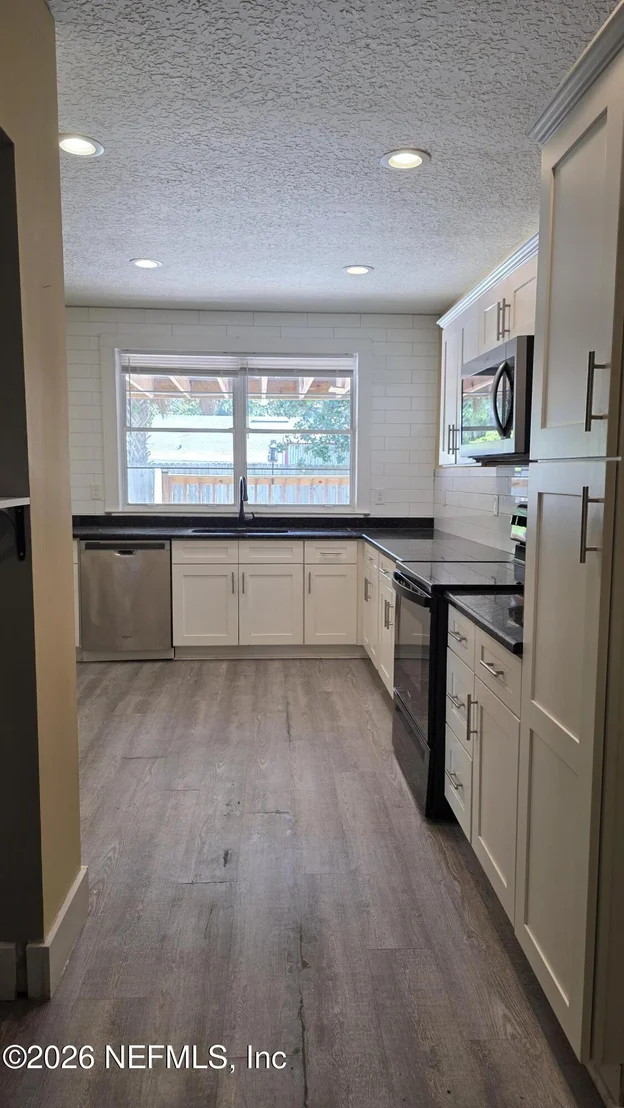 Photo of 9049 JACKSON Avenue