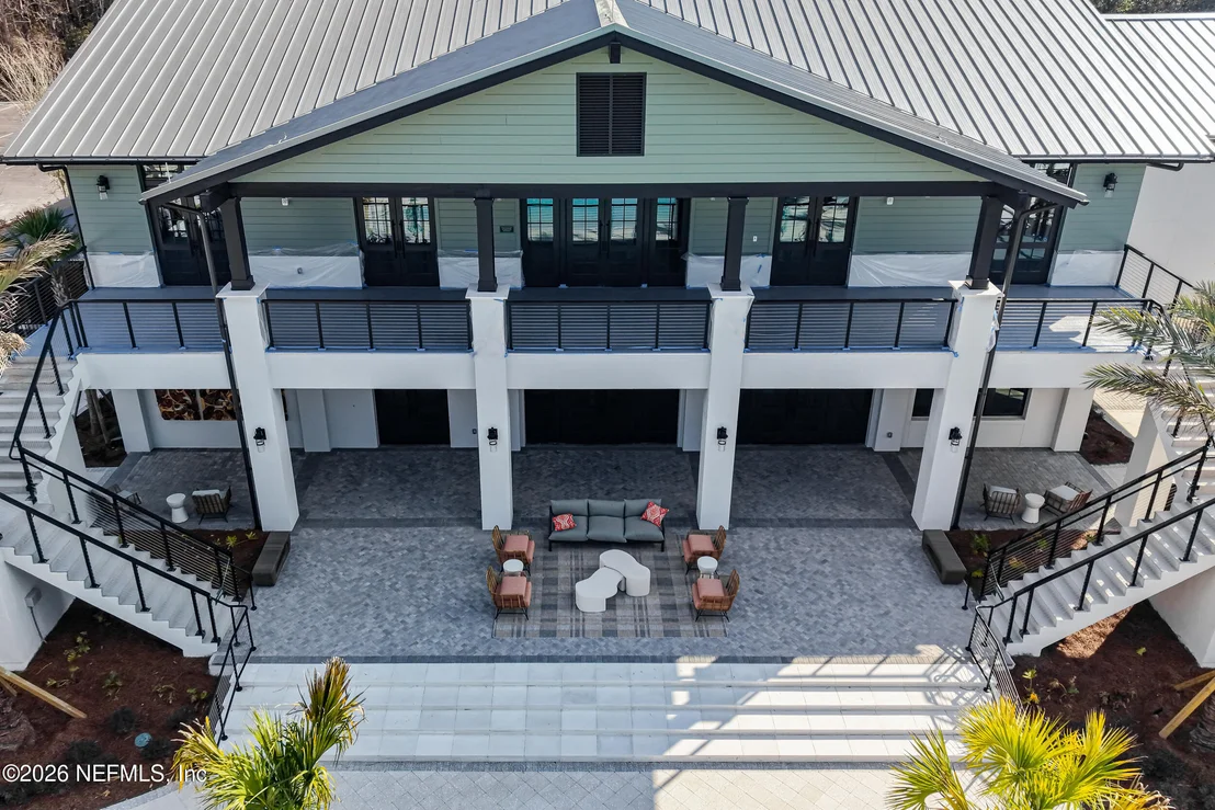 Photo of 2104 BLUFF VIEW Road