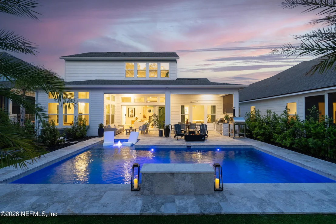 Photo of 351 PALM CREST Drive