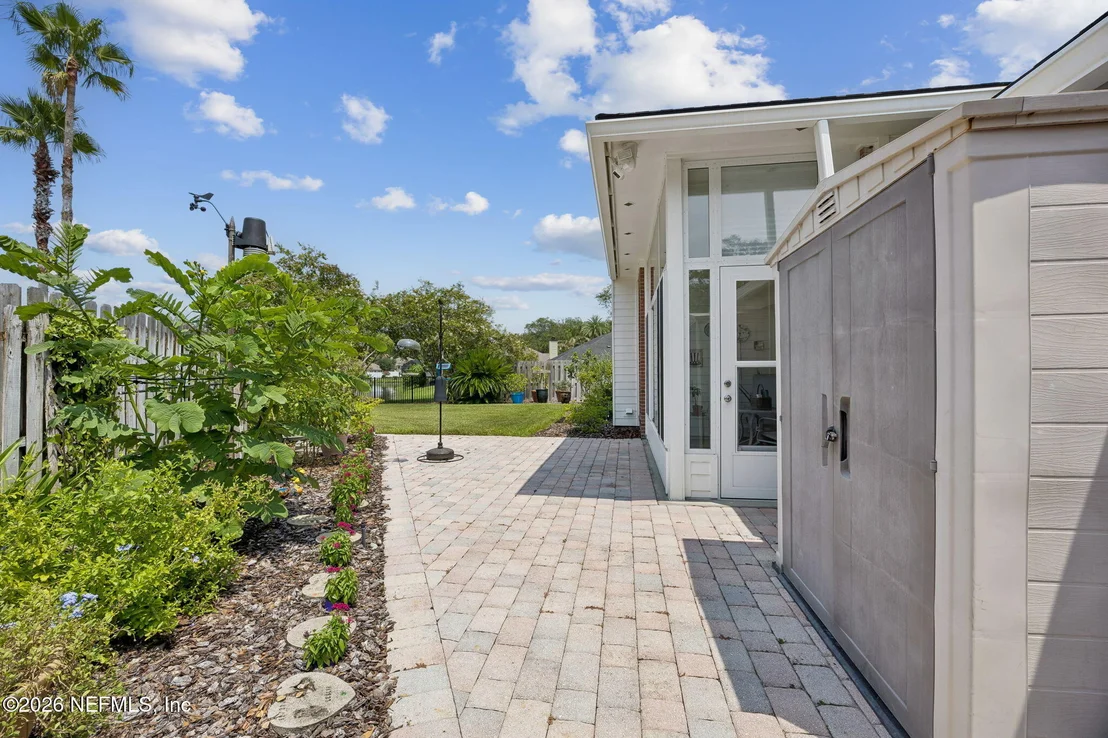 Photo of 3941 DANFORTH Drive W