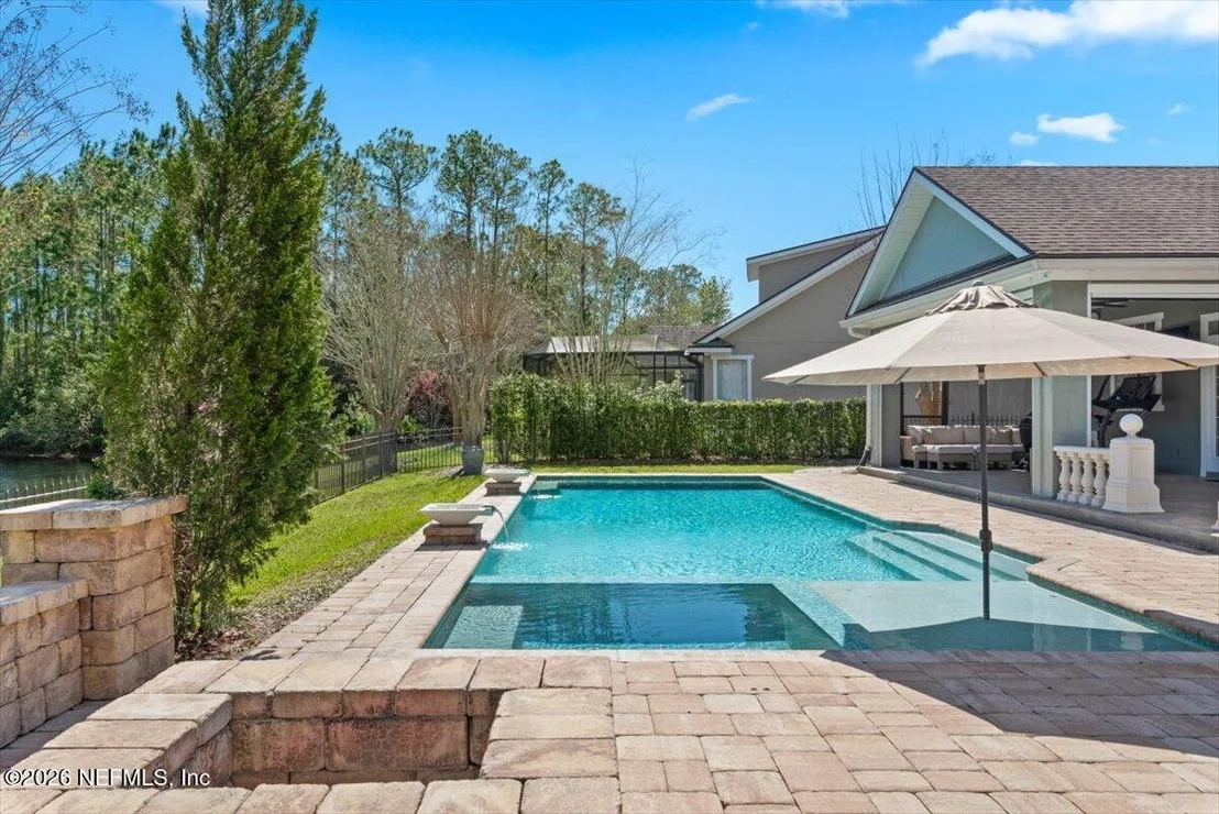 Photo of 844 EAGLE POINT Drive