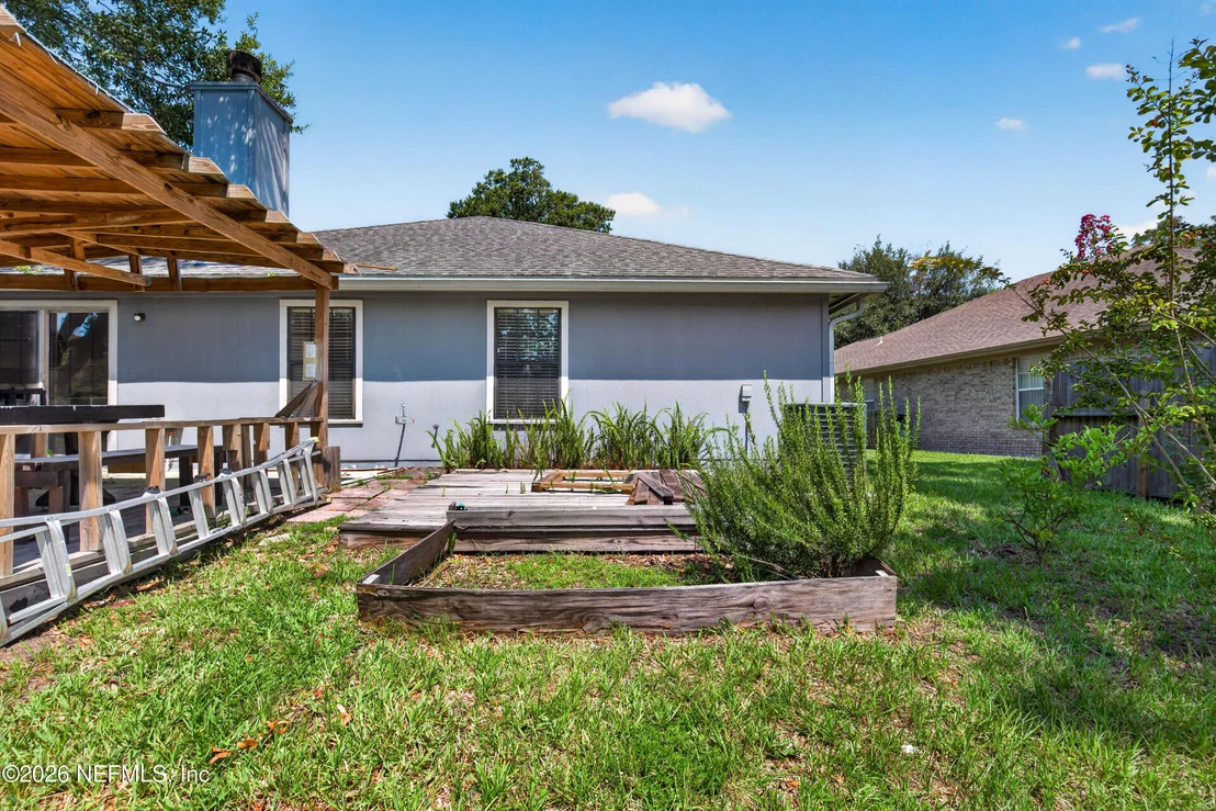 Photo of 1641 SPRING OAKS Lane