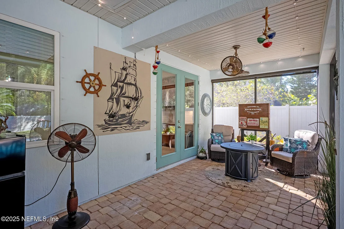 Photo of 112 PLAZA DEL RIO Drive