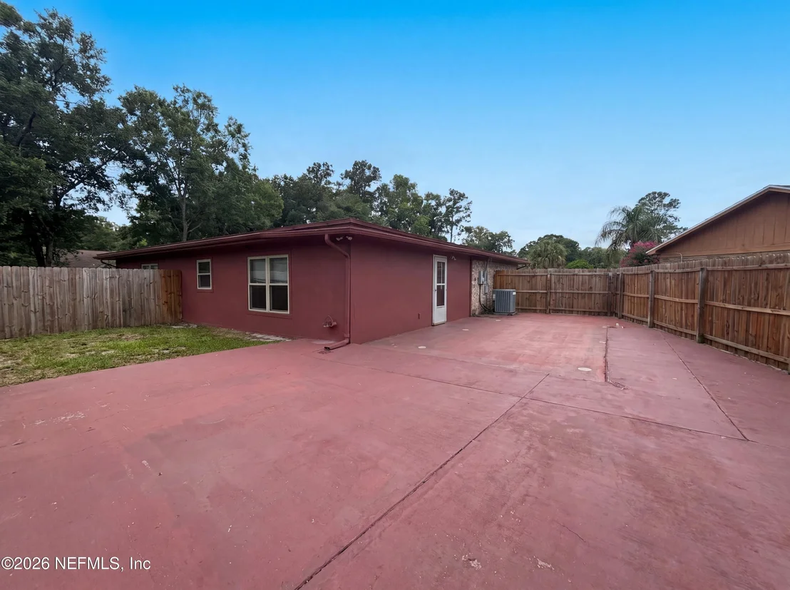Photo of 841 CHALMET Lane