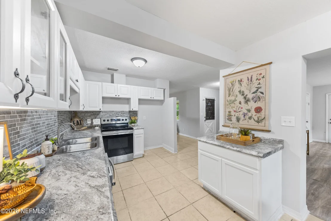 Photo of 3639 RENDALE Drive N