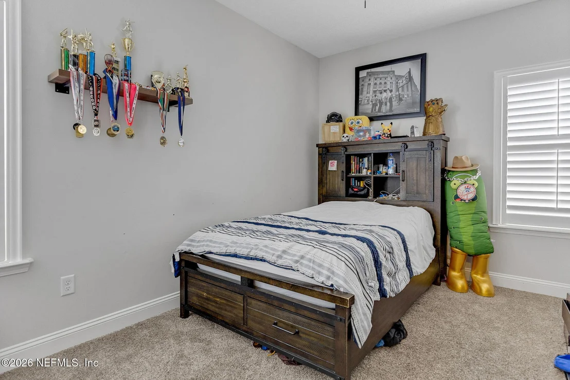 Photo of 137 ELLSWORTH Circle