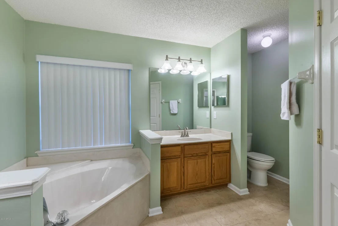 Photo of 525 WHITE JASMINE Way
