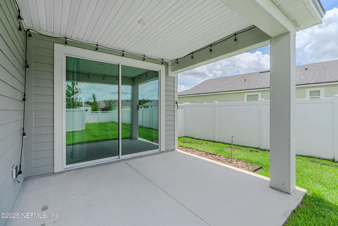 Photo of 575 BUTTONWOOD Loop