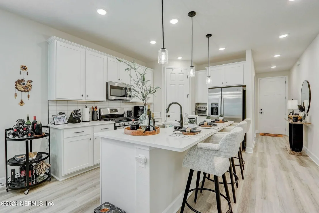 Photo of 3581 CUNNINGHAM Road