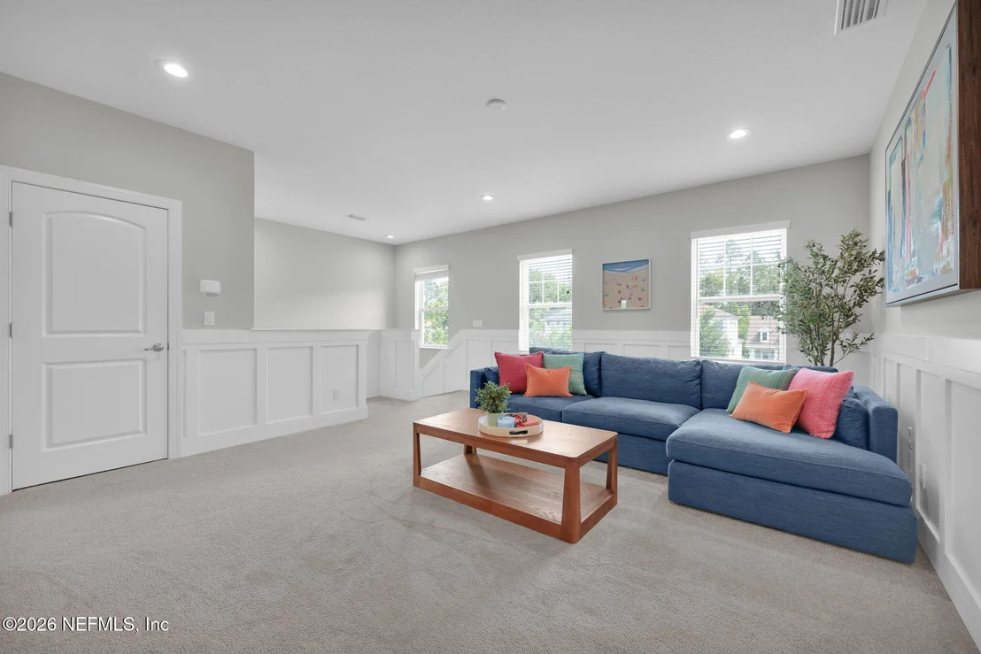 Photo of 473 PARKBLUFF Circle