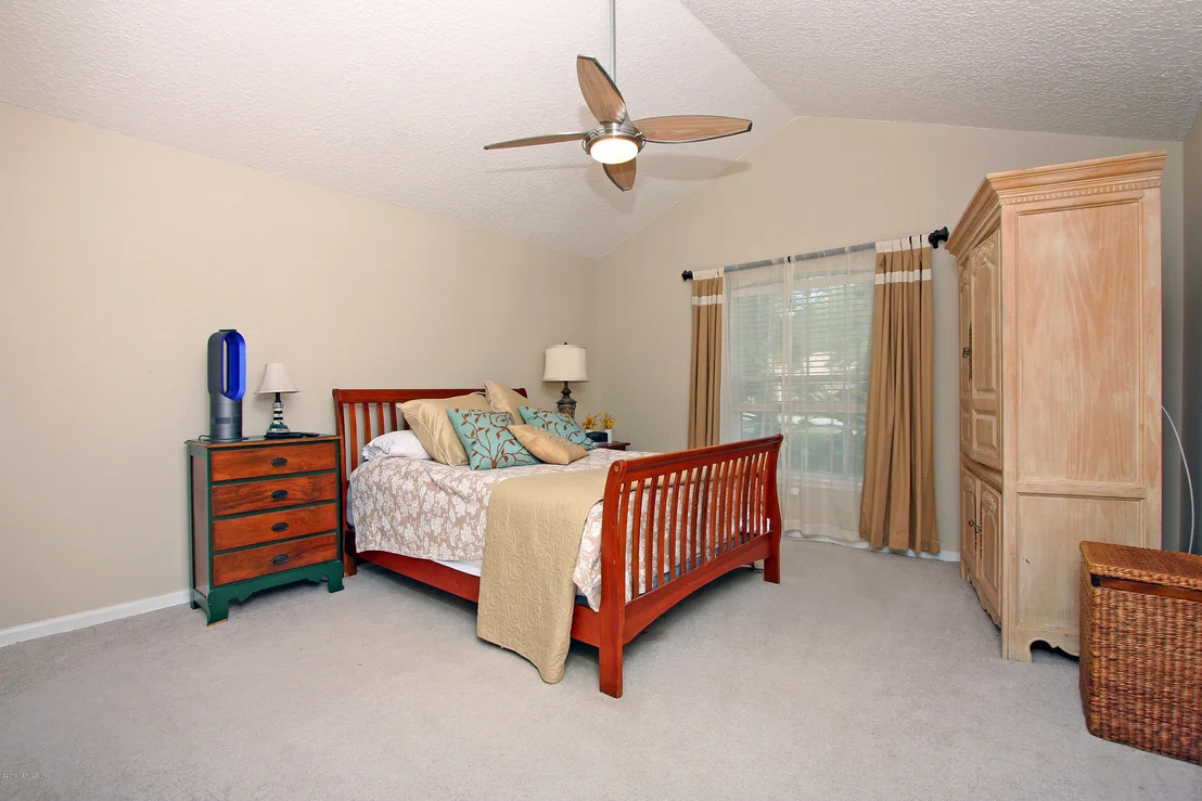 Photo of 124 IVY LAKES Drive