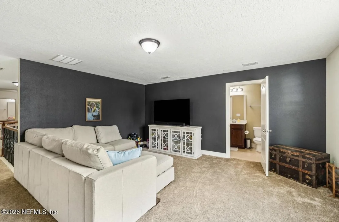 Photo of 1072 MERLIN Point