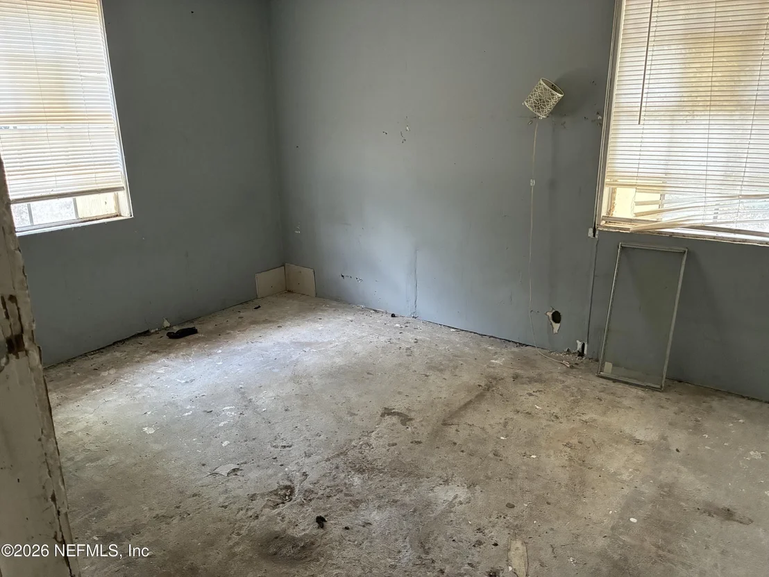 Photo of 420 INTERLACHEN Boulevard