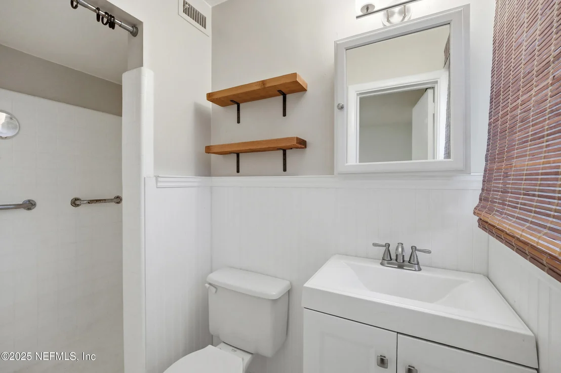 Photo of 2324 BUTTONWOOD Drive