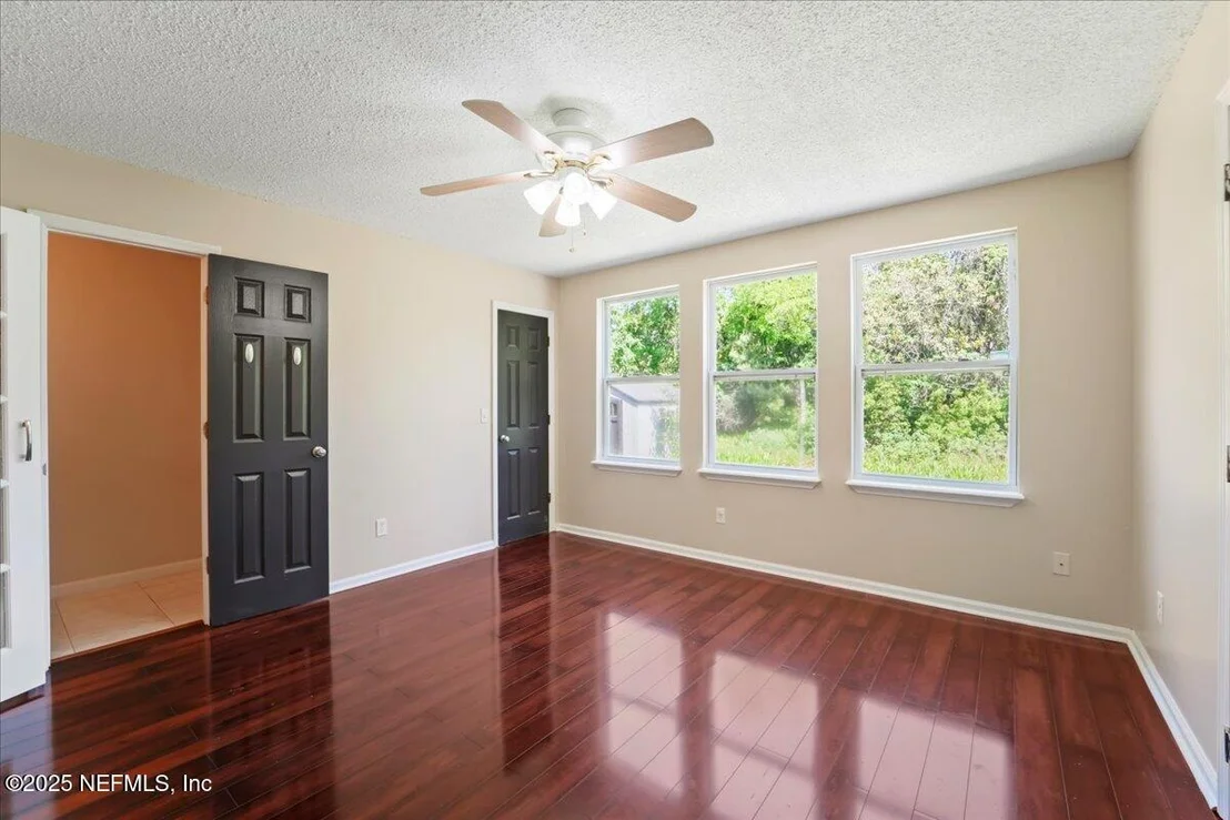 Photo of 4253 EAGLES VIEW Lane