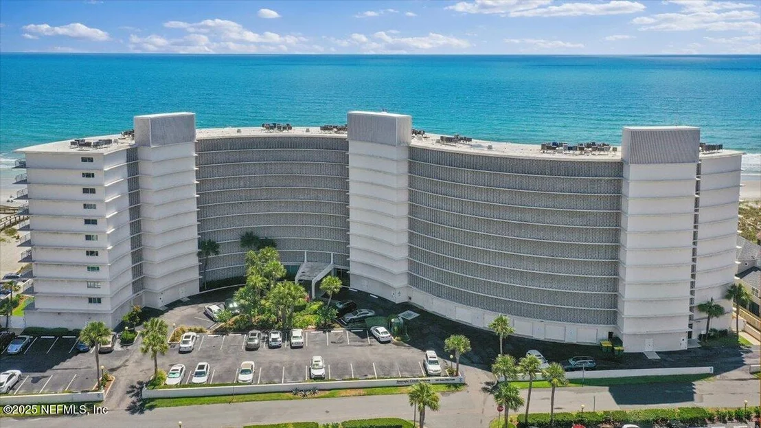 Photo of Unit 1010 at 1601 OCEAN Drive