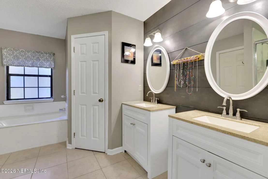 Photo of 3105 NAUTILUS Road