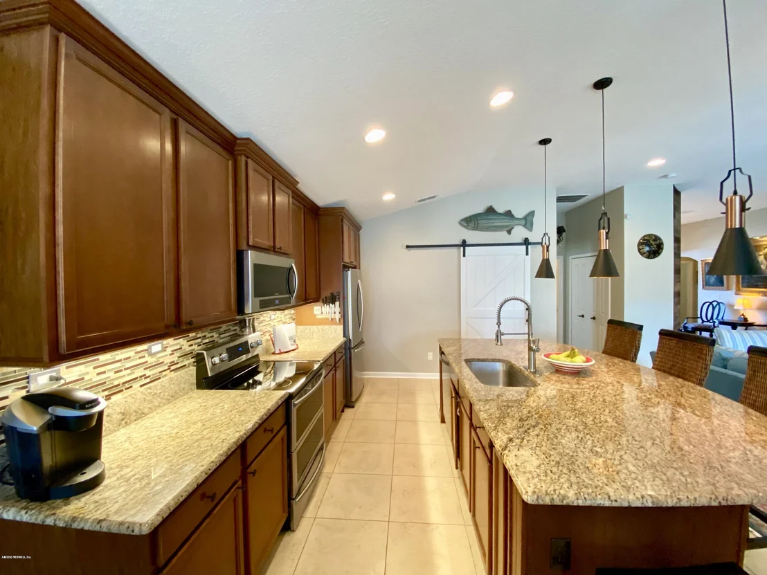 Photo of 23 MERCUTIO Lane
