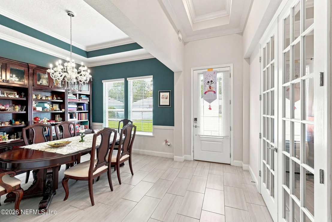 Photo of 559 GLORIETA Drive