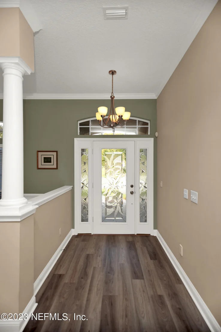 Photo of 944 OXFORD Drive