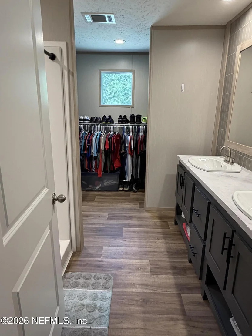 Photo of 5900 SEQUOIA Road